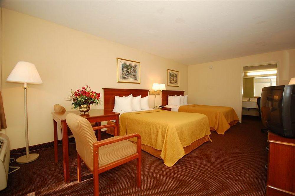 Quality Inn & Suites Conference Center Thomasville Esterno foto
