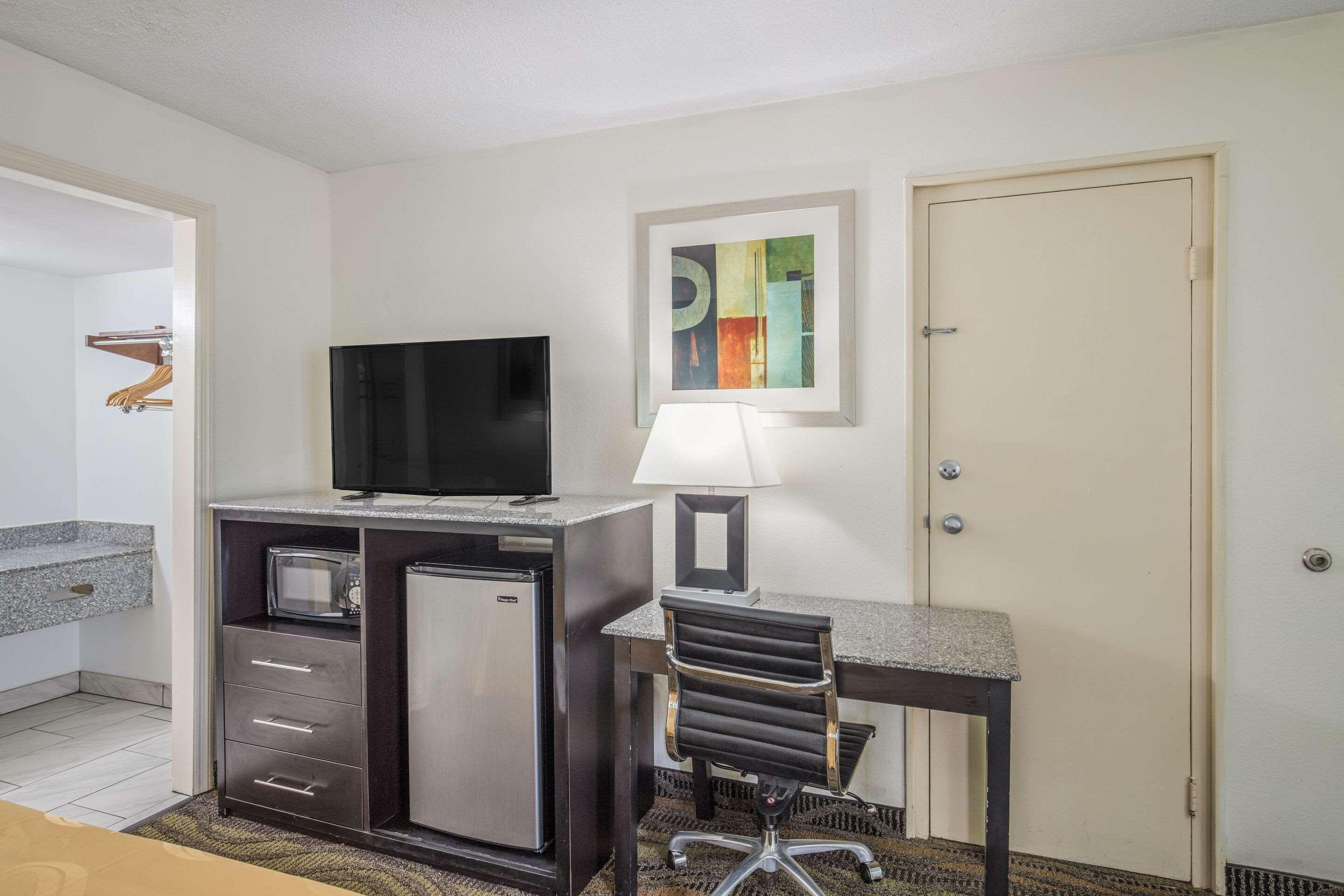Quality Inn & Suites Conference Center Thomasville Esterno foto