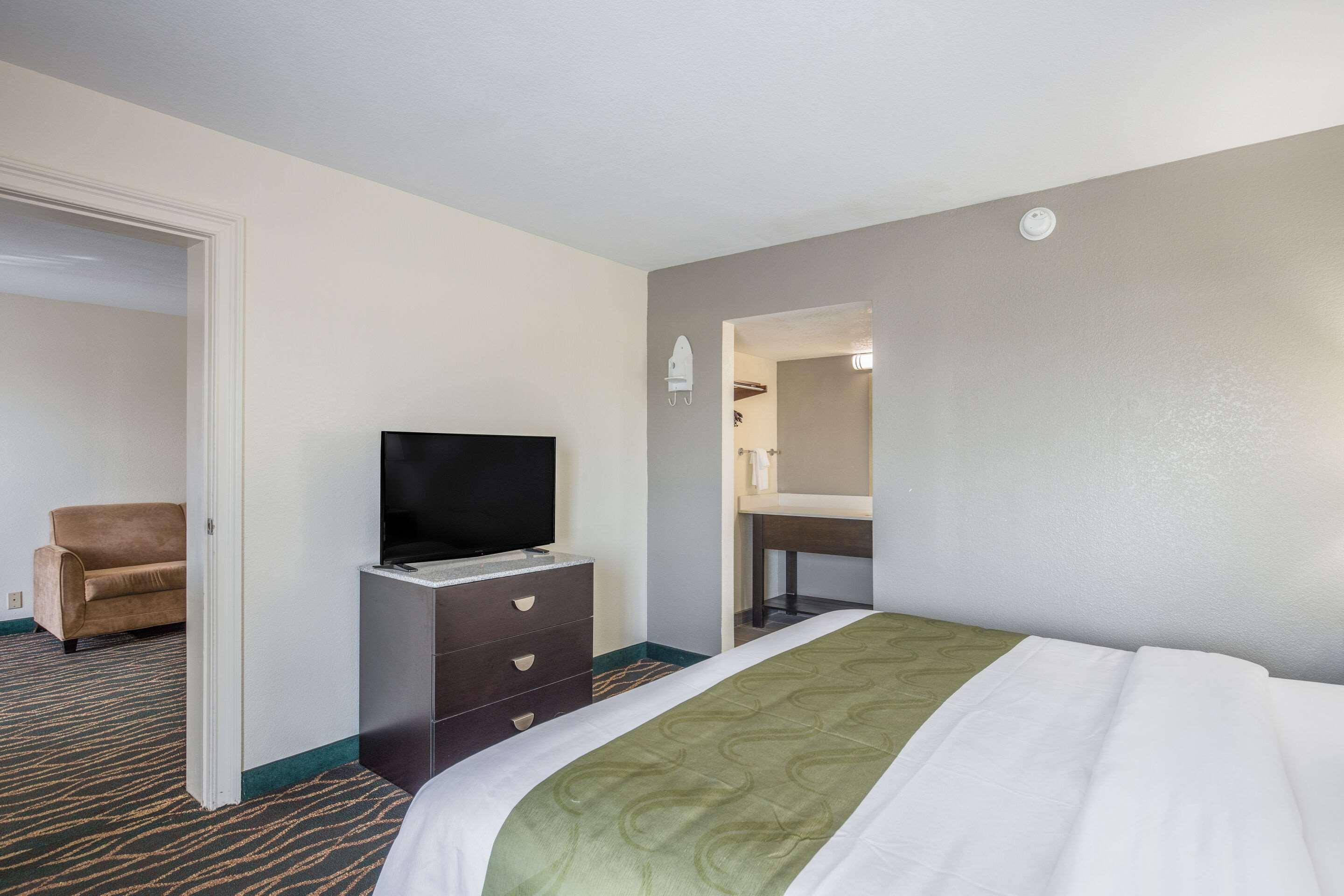 Quality Inn & Suites Conference Center Thomasville Esterno foto