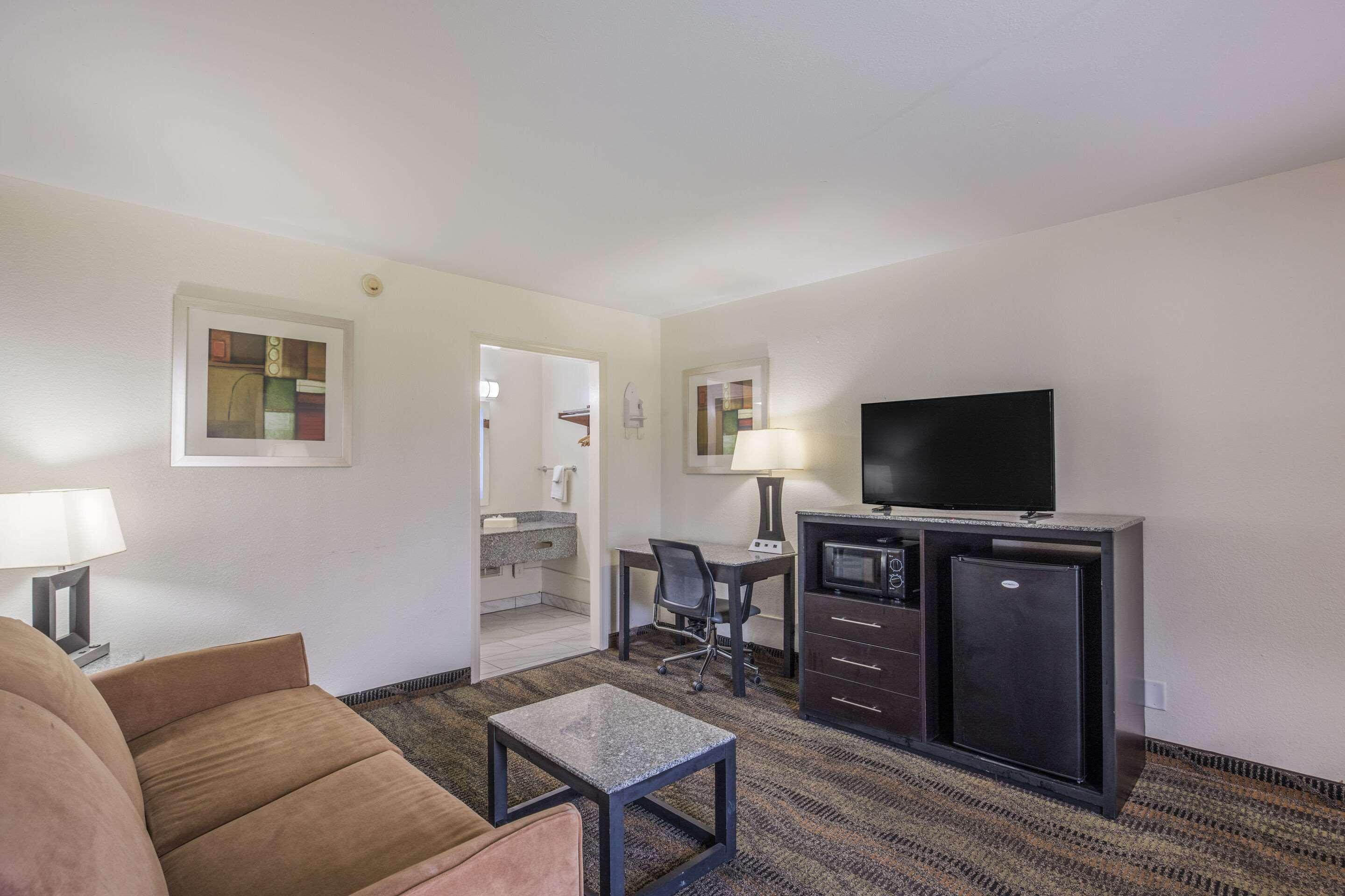 Quality Inn & Suites Conference Center Thomasville Esterno foto