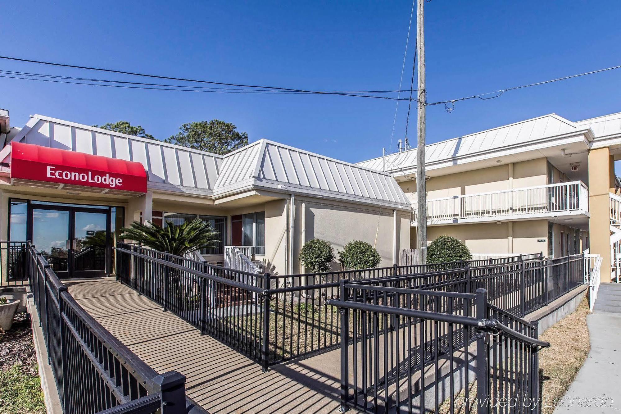 Quality Inn & Suites Conference Center Thomasville Esterno foto