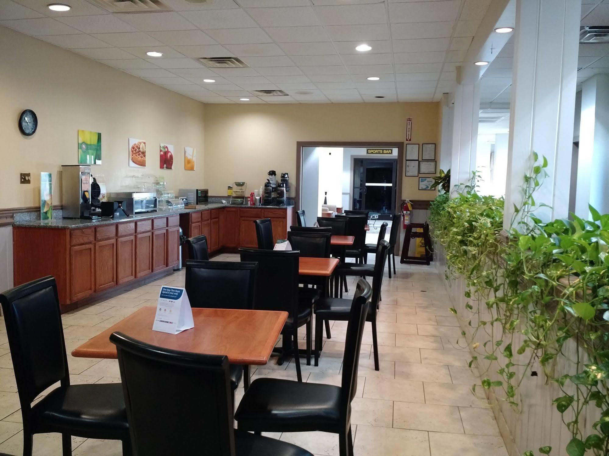 Quality Inn & Suites Conference Center Thomasville Esterno foto